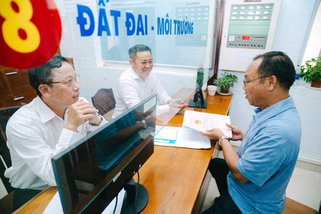 th phuong xa tan hung2 read only th phuong xa tan hung2 read only